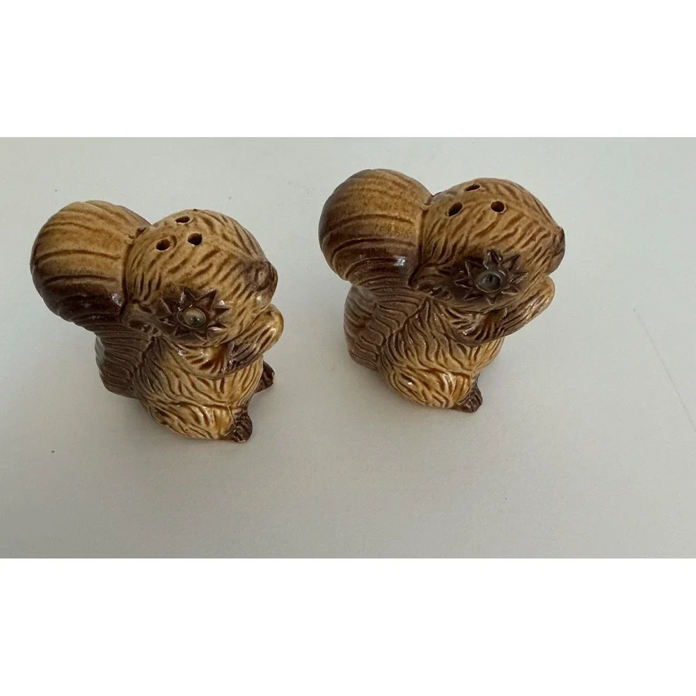 Vintage Googley Eyes Squirrel Brown and Tan Salt and Pepper Shakers